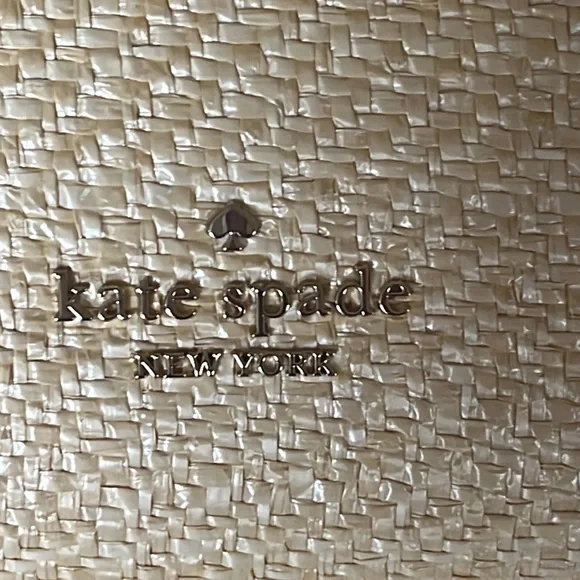 BNWT Kate spade Straw Medium with wallet color block included - Picture 7 of 14